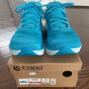 Topo Athletic Atmos Women's Athletic Shoes in Blue/Sky Size 7.5